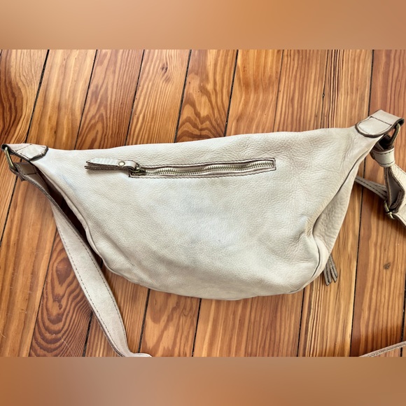 Leather Sling Purse - Picture 3 of 3